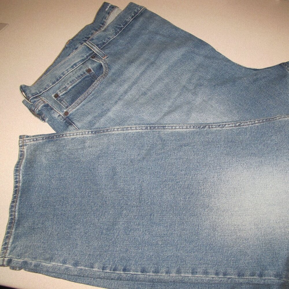 NWOT Old Navy 52x32 Men's Athletic Taper Jeans (03)
